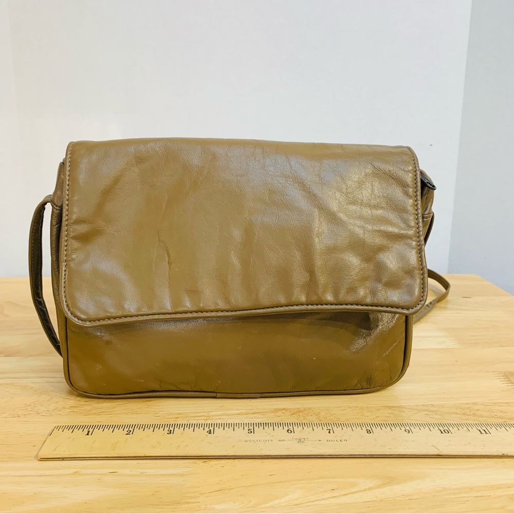 Stone Mountain Accessories Brown Crossbody Bag Medium Tan
